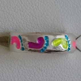 Zilveren teenring gekleurde voetjes Zilveren teenring gekleurde voetjes