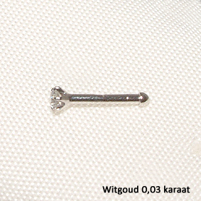Witgouden neuspiercing met diamant (0,03 chaton)